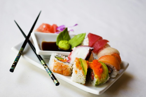catering-sushi.jpg